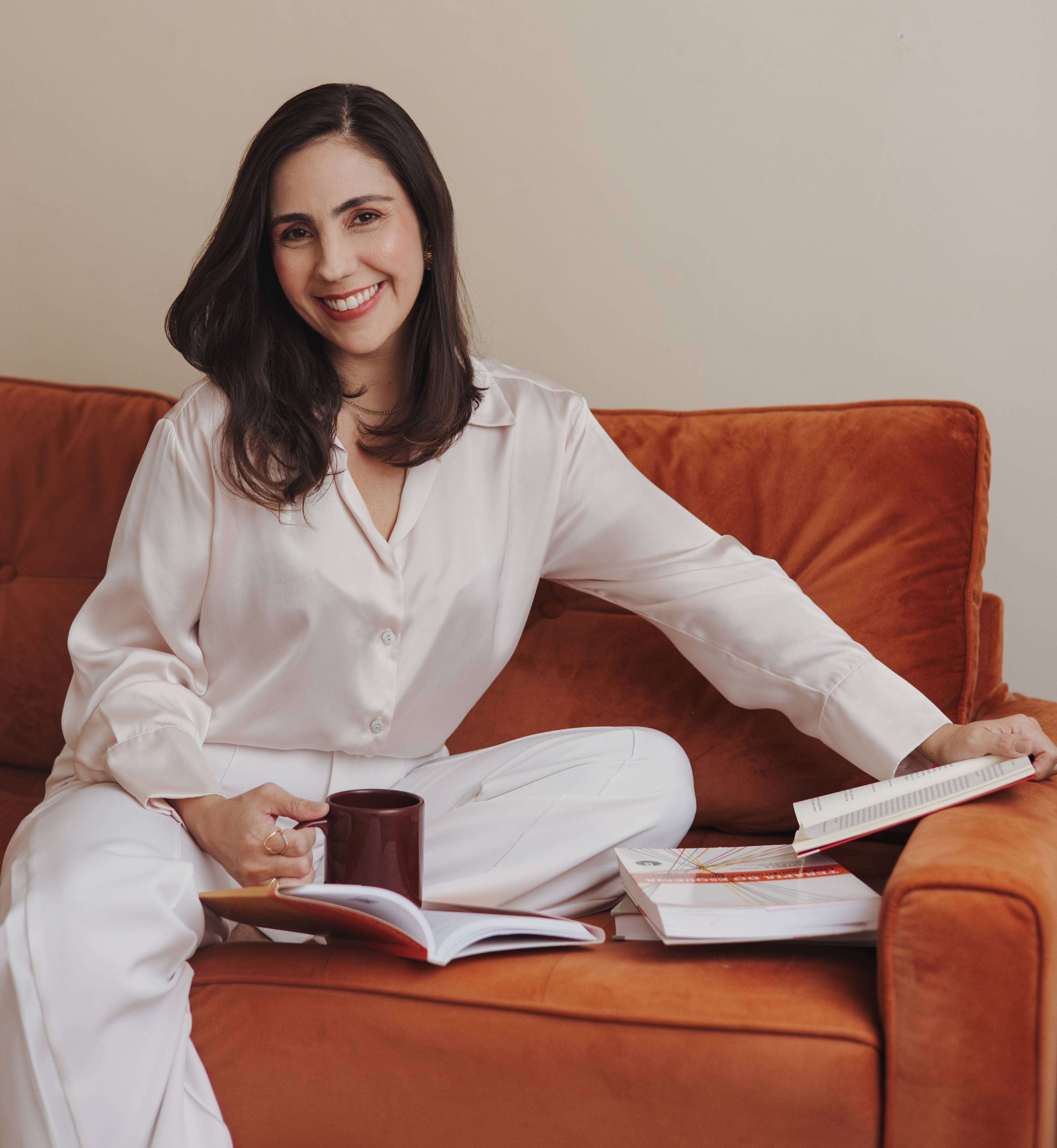 Dra. Paula Marques